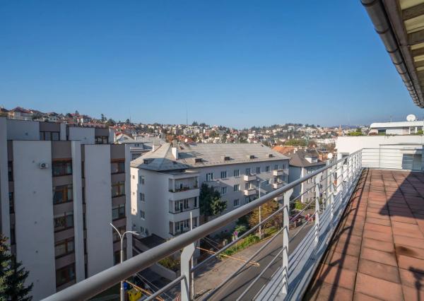 Na prenájom kancelársky priestor na Zámockej ulici priamo pod Bratislavským hradom