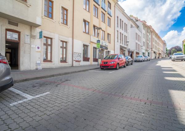 Na prenájom obchodný priestor v centre Bratislavy