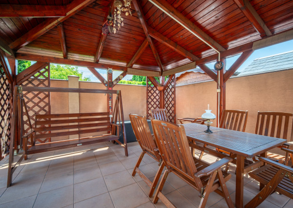 REZERVOVANÉ: Na predaj 4-izbový rodinný dom neďaleko centra Malaciek