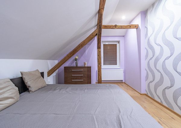 REZERVOVANÉ: Na predaj 5-izbový rodinný dom s garážou v Trnave – časť Tulipán