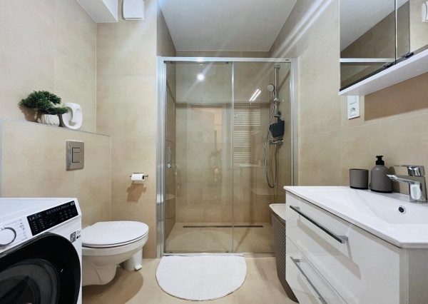 Na prenájom 2-izbový byt v atraktívnej lokalite- Halalovka