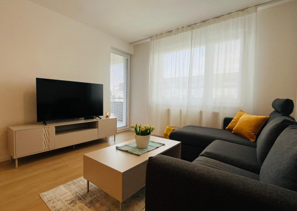 Na prenájom 2-izbový byt v atraktívnej lokalite- Halalovka