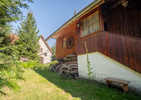 Na predaj tradičná drevenica v malebnom prostredí obce Východná