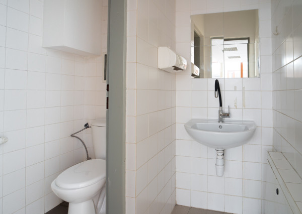 Na prenájom obchodný priestor na Zámockej ulici pod Bratislavským hradom