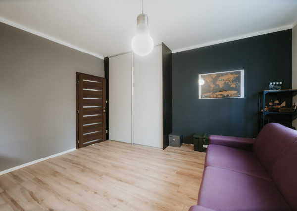 PREDANÉ: Na predaj priestranný rodinný dom v obci Beluša