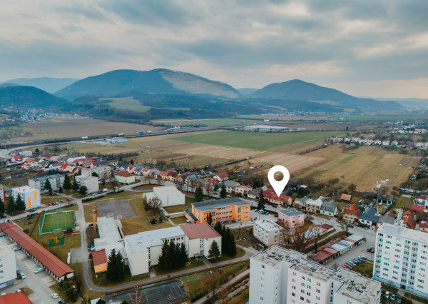 PREDANÉ: Na predaj priestranný rodinný dom v obci Beluša