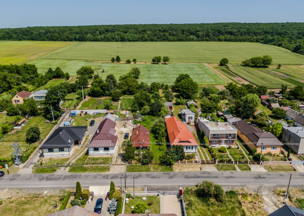 Na predaj obrovský pozemok v obci Moravany-Lučkovce v okrese Michalovce.