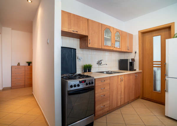 REZERVOVANÉ: Na predaj pekný 3-izbový byt s loggiou v Dúbravke