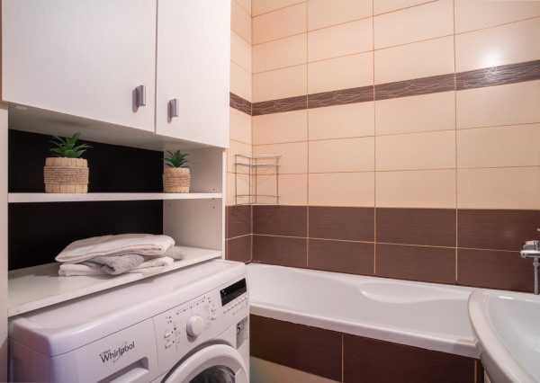 REZERVOVANÉ: Na predaj pekný 3-izbový byt s loggiou v Dúbravke