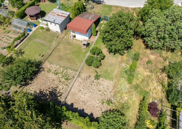 Na predaj záhradná chatka v rekreačnej oblasti v Špačinciach