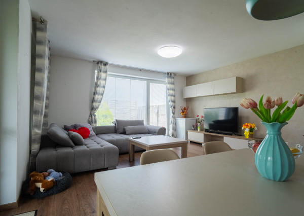 REZERVOVANÉ:Na predaj rodinný dom s terasou v Dunajskej Lužnej