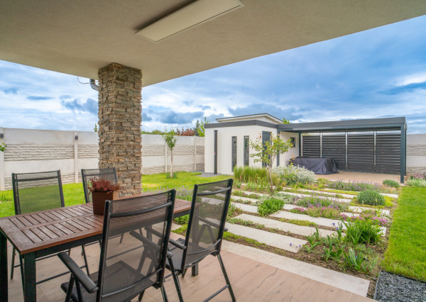 Na prenájom nový, vkusne zariadený 4-izbový rodinný dom v Alžbetinom Dvore