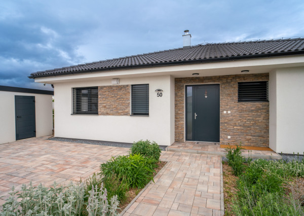 Na prenájom nový, vkusne zariadený 4-izbový rodinný dom v Alžbetinom Dvore