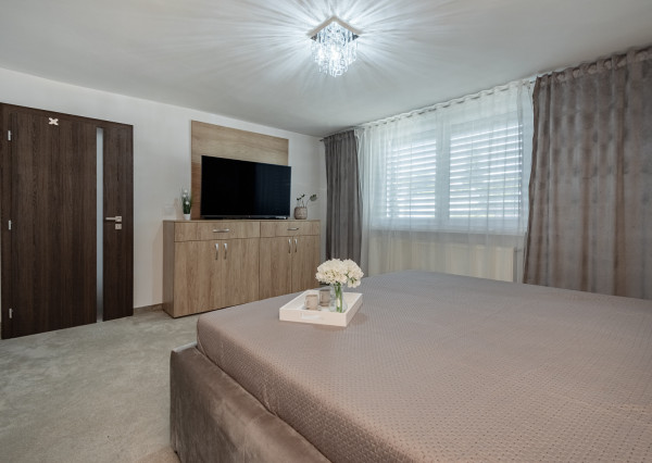 REZERVOVANÉ: Na predaj zariadený 4-izbový rodinný dom v Dolnej Strede