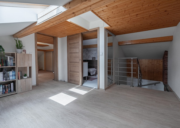 REZERVOVANÉ: Na predaj zariadený 4-izbový rodinný dom v Dolnej Strede