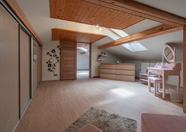 REZERVOVANÉ: Na predaj zariadený 4-izbový rodinný dom v Dolnej Strede