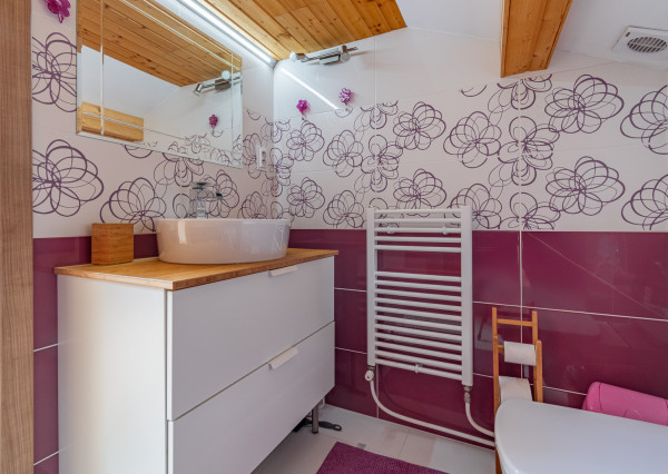 REZERVOVANÉ: Na predaj zariadený 4-izbový rodinný dom v Dolnej Strede