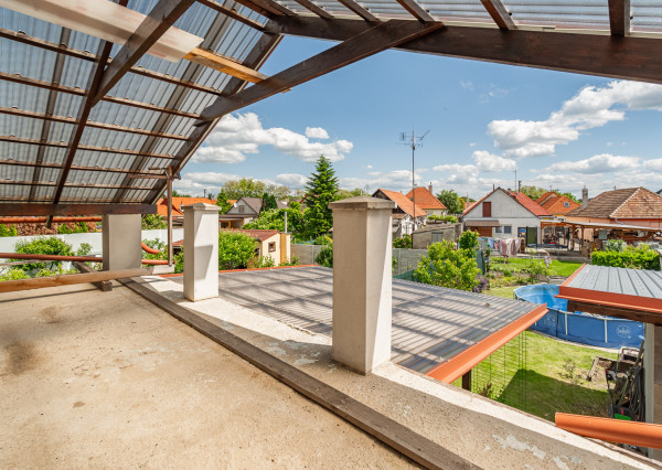 REZERVOVANÉ: Na predaj zariadený 4-izbový rodinný dom v Dolnej Strede