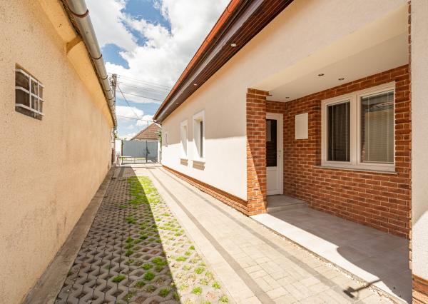 REZERVOVANÉ: Na predaj zariadený 4-izbový rodinný dom v Dolnej Strede