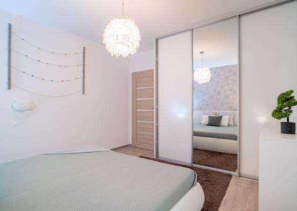 REZERVOVANÉ: Na predaj priestranný 3-izbový byt na Slávičej ulici v Senci