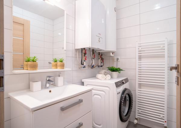 REZERVOVANÉ: Na predaj priestranný 3-izbový byt na Slávičej ulici v Senci