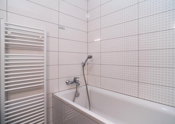 REZERVOVANÉ: Na predaj priestranný 3-izbový byt na Slávičej ulici v Senci