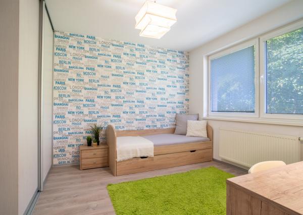 REZERVOVANÉ: Na predaj priestranný 3-izbový byt na Slávičej ulici v Senci