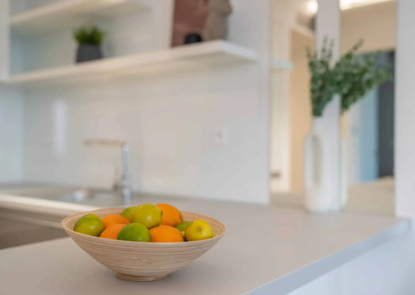 Na prenájom kompletne zariadený 2-izbový byt s garážovým parkovacím státím v SKYPARKU