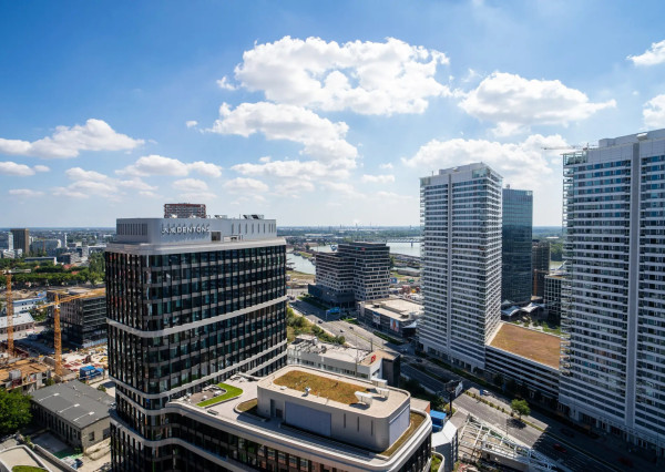 Na prenájom kompletne zariadený 2-izbový byt s garážovým parkovacím státím v SKYPARKU