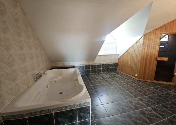 Na prenájom  3-izbový byt v Malackách na ulici Radlinského