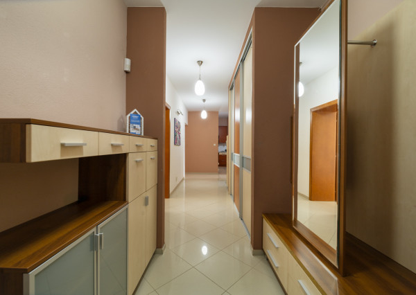 Na predaj 3- izbový byt s parkovaním, Zlatovce Trenčín