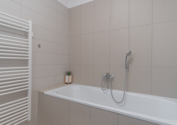 REZERVOVANÉ: Na predaj 1-izbový byt s parkovacím miestom v Poprade