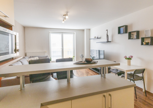 Na prenájom zariadený 2-izbový byt v Podunajských Biskupiciach