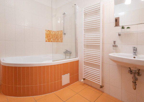 Na prenájom zariadený 2-izbový byt v Podunajských Biskupiciach