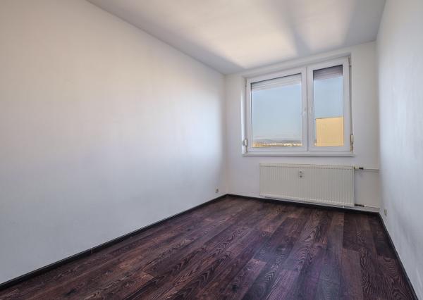 Na prenájom 3-izbový, zariadený a klimatizovaný byt v časti Košice – Jazero