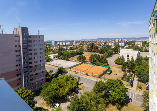 Na predaj 3-izbový byt v Bratislave-Podunajské Biskupice