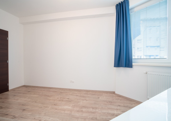 Na predaj 3-izbový byt v Malackách