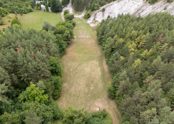 Na predaj pozemok s projektom výstavby chát v Modrovej