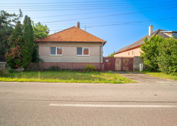 Na predaj 4-izbový rodinný dom v obci Závod