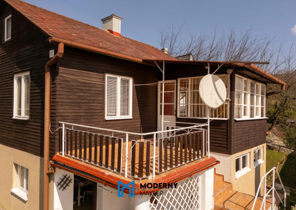 REZERVOVANÉ: Na predaj kompletne zariadený rodinný dom v obci Omšenie