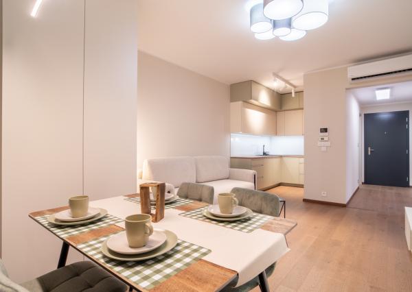 Na prenájom 2-izbový byt so šatníkom v Eurovea Tower – Bratislava