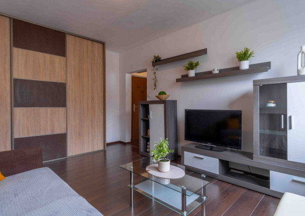 Na prenájom 1-izbový byt v Poprade