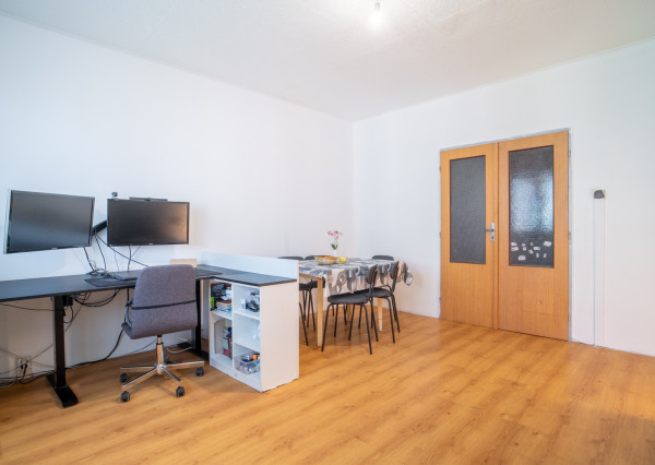 Na predaj atraktívny 2-izbový byt vo Vrábloch - Žitava