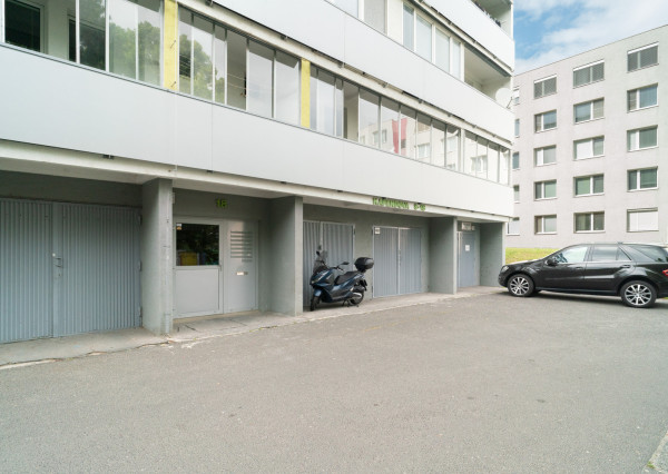 Na predaj priestranný 3-izbový byt s veľkou loggiou v Rači