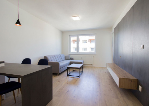 Na prenájom štýlový 2 - izbový byt v novostavbe v Trenčíne