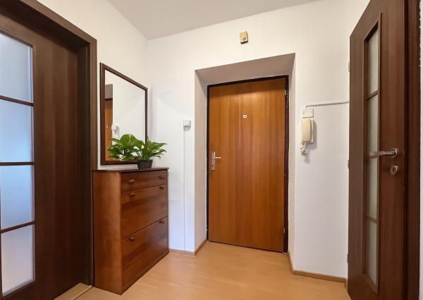 Na prenájom 1-izbový byt v širšom centre Martina