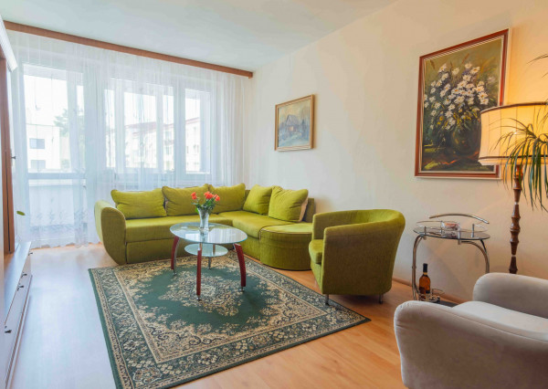 REZERVOVANÝ: Na predaj priestranný 2-izbový byt v Starej Ľubovni