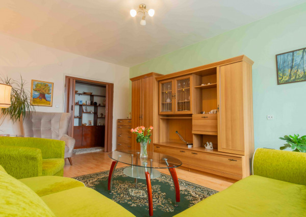 REZERVOVANÝ: Na predaj priestranný 2-izbový byt v Starej Ľubovni