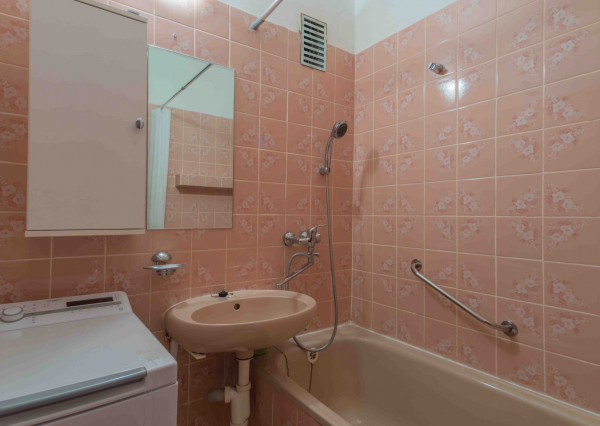 REZERVOVANÝ: Na predaj priestranný 2-izbový byt v Starej Ľubovni