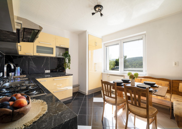 Na predaj čiastočne zariadený 3-izbový byt v Kálnici